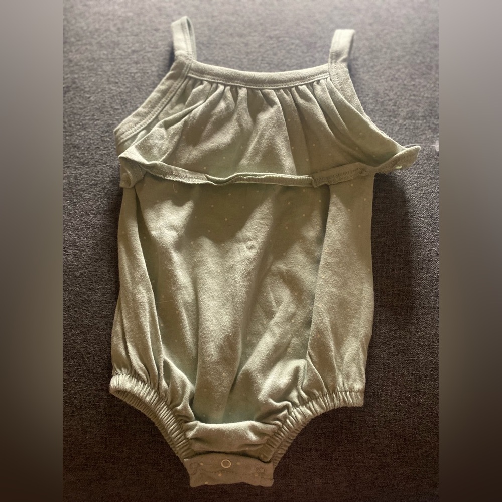 New/NWT Carters Baby Clothes 6 Months Bundle - Picture 4 of 4